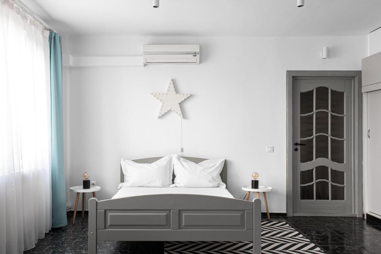 Spacious Ultracentral Apartment Cluj-Napoca Luaran gambar