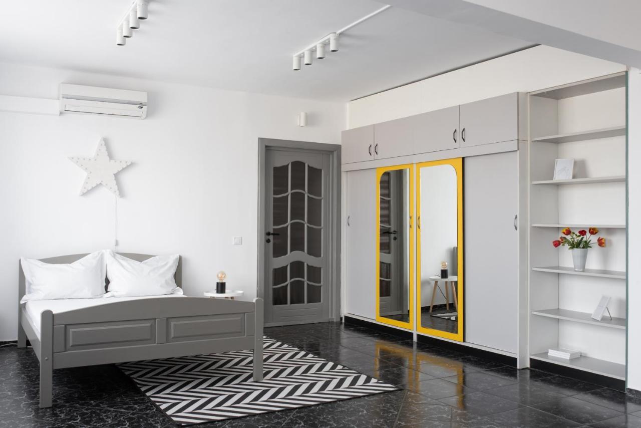 Spacious Ultracentral Apartment Cluj-Napoca Luaran gambar
